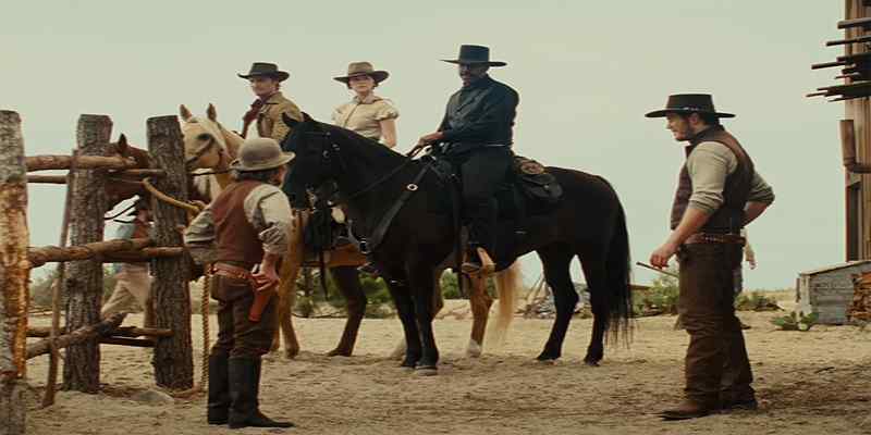 Game được thiết kế và xây dựng hệ thống vũ khí phong phú